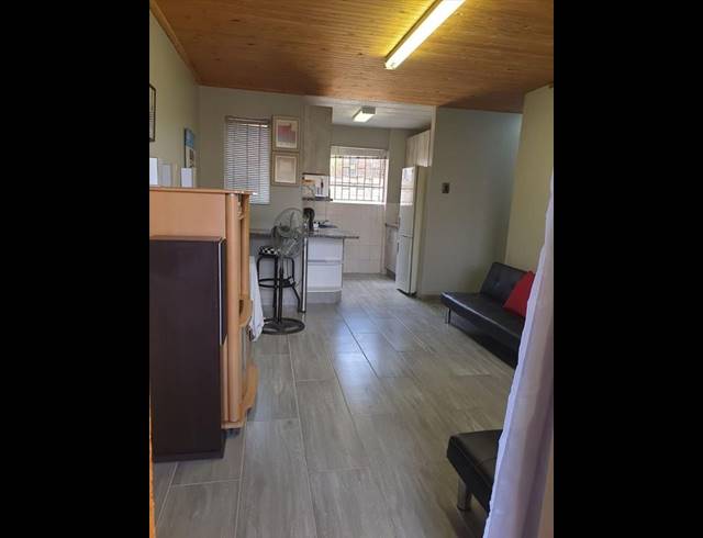 2 BEDROOM TOWNHOUSE FOR SALE IN GLEN MARAIS